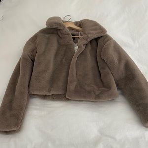 Cotton On Size US 4 Brown/Taupe Fur Cropped Coat